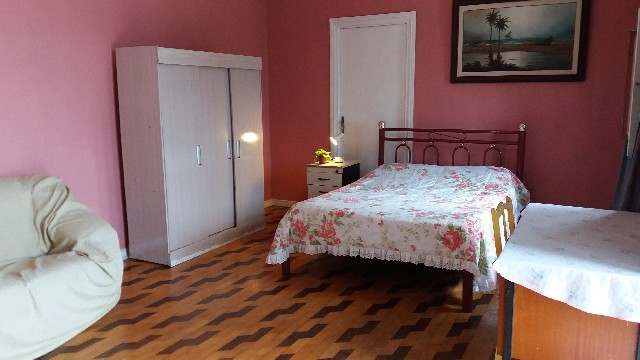 Quarto econômico