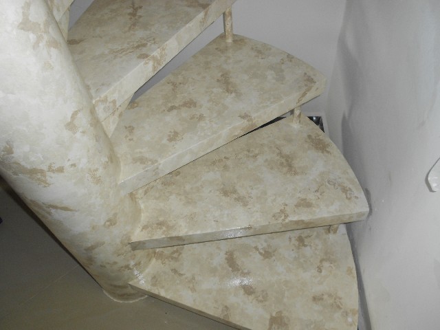 Foto 1 - Acabamento com marmorizao em Escadas concreto